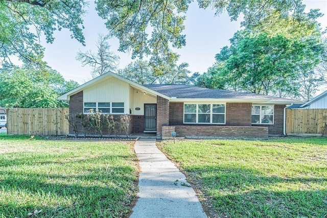 6003 De Moss Drive - Photo 1