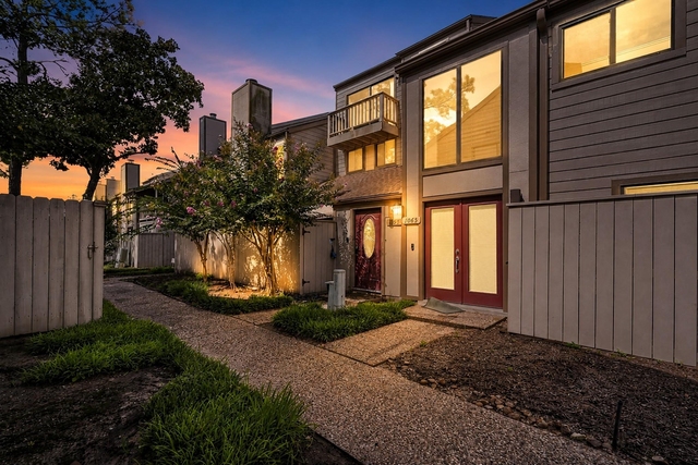 1063 Country Place Drive - Photo 1