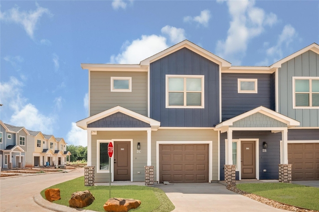 14010 Longstreet Street - Photo 1