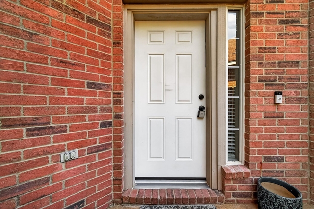 26339 Richwood Oaks Drive - Photo 1