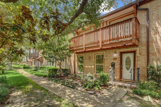 2253 Triway Lane - Photo 1