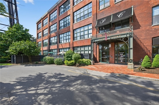 526 Plum Street - Photo 1