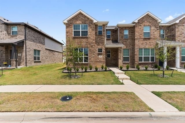 2833 Bellflower Drive - Photo 1