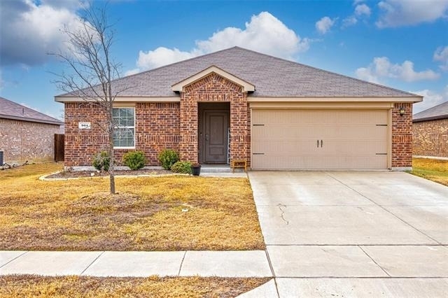 904 Saddle Horn Way - Photo 1
