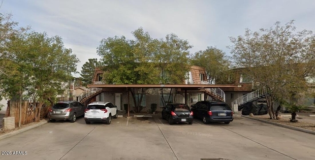 1138 E 2nd Street - Photo 1
