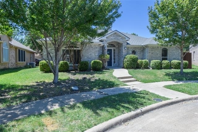 3304 Felicia Court - Photo 1