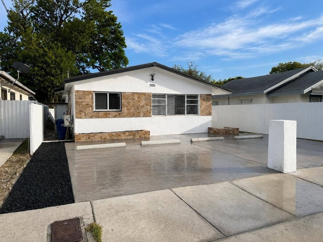2126 Nw 47th Terrace - Photo 1