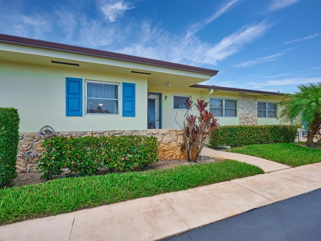 2804 Crosley Drive E - Photo 1