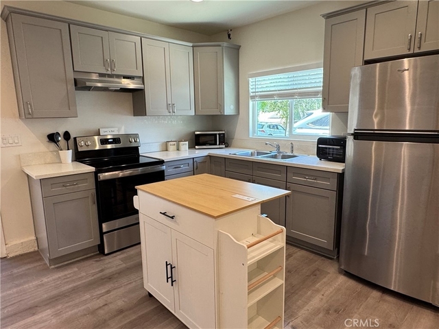 5059 B Ludgate Drive - Photo 1