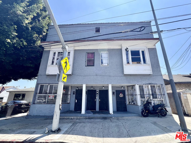 3260 E 4th Street - Photo 1
