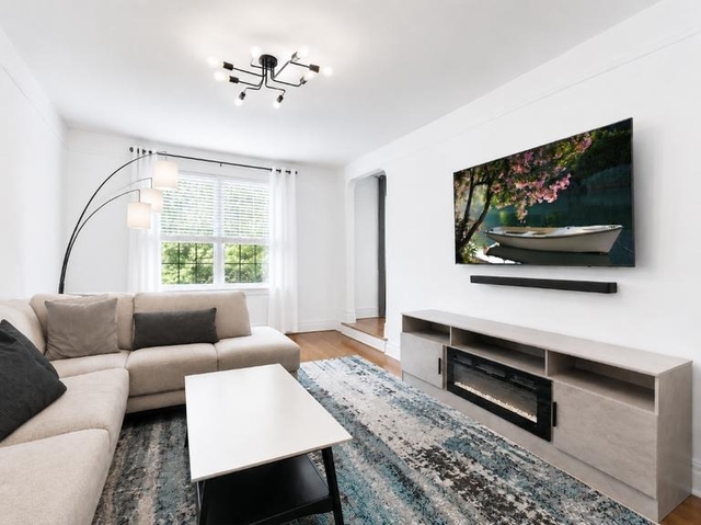 55 W 92nd Street - Photo 1