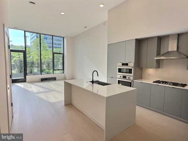 3030 Potomac Avenue - Photo 1