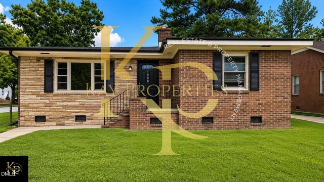 1200 E Holly Street - Photo 1