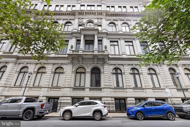 1001 Chestnut Street - Photo 1