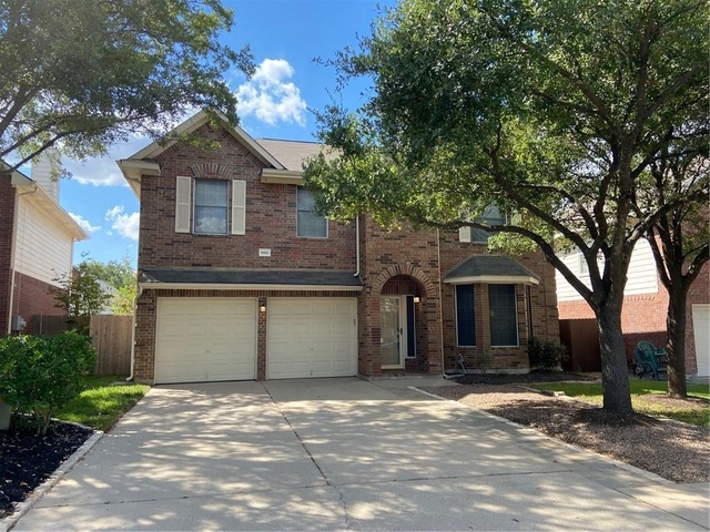 8811 Glen Canyon Dr - Photo 1