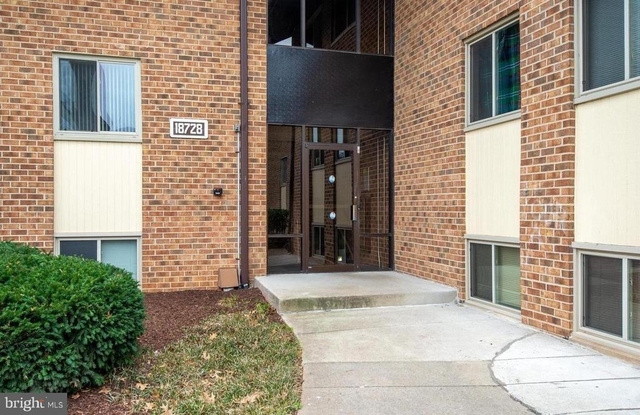 18728 Walkers Choice Road - Photo 1