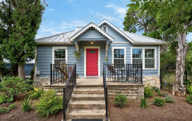 2120 Leander St - Photo 1