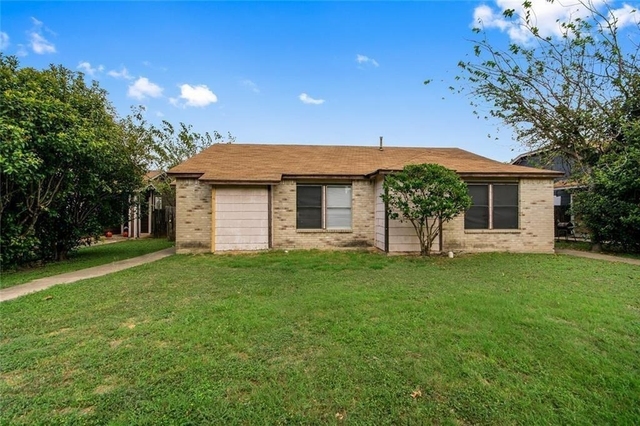 1200 Orchard Park Cir - Photo 1