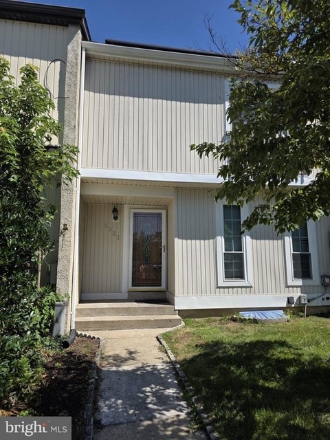 9921 Valley Park Drive - Photo 1