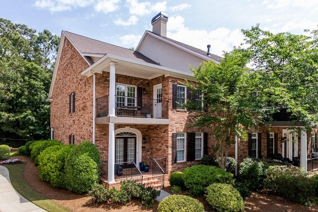 2537 Oglethorpe Circle Ne - Photo 1