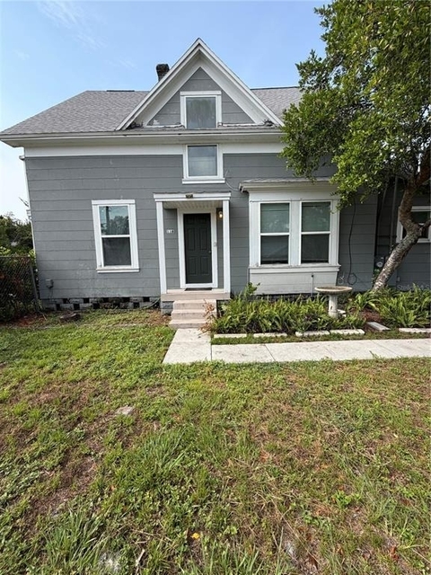 118 N Beaumont Avenue - Photo 1