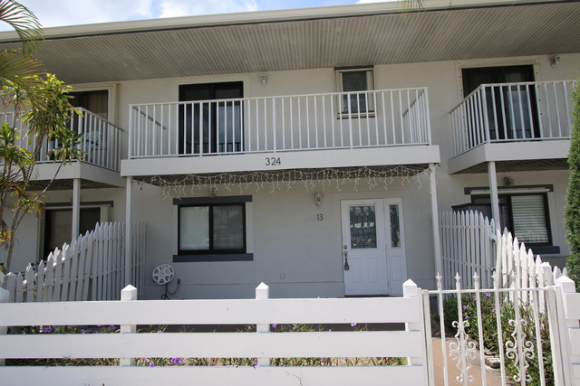 324 W Pine Street - Photo 1