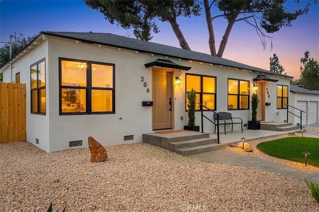 206 Olive - Photo 1