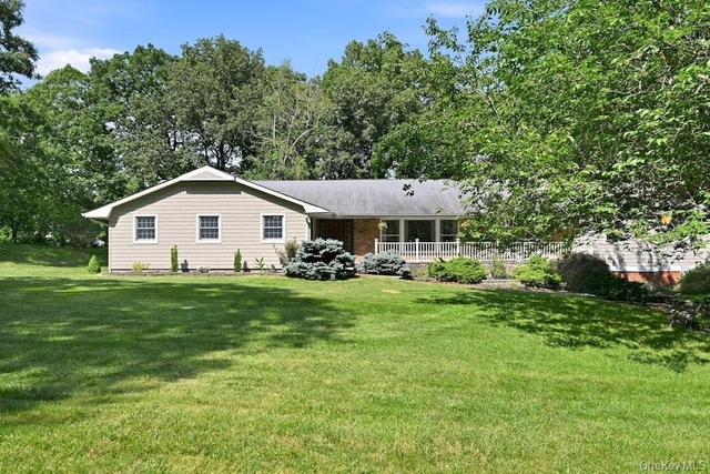 20 Williamsburg Drive - Photo 1