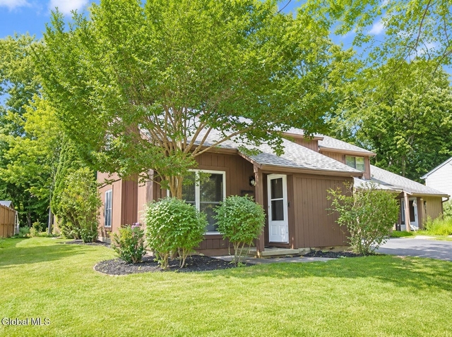 44 Thimbleberry Road - Photo 1