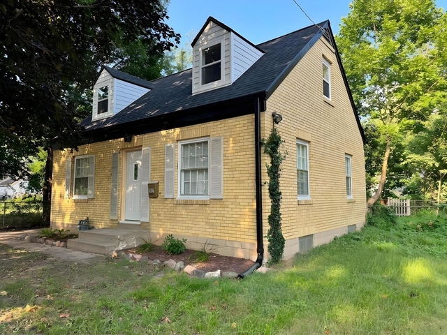 1619 Evergreen Street - Photo 1