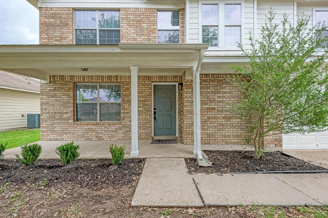 125 Holland St - Photo 1