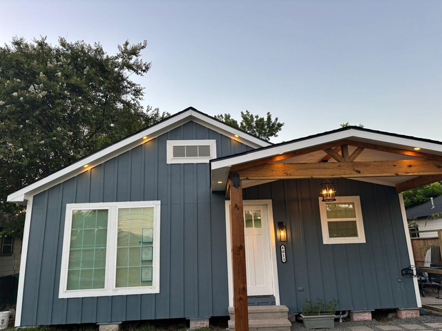 4013 Vaughn Street - Photo 1