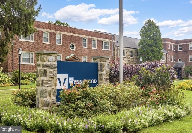 150 E Wynnewood Road - Photo 1