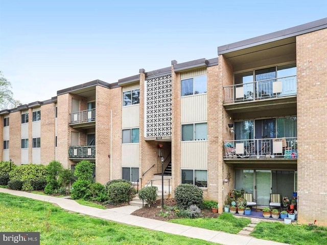 5115 Crossfield Court - Photo 1