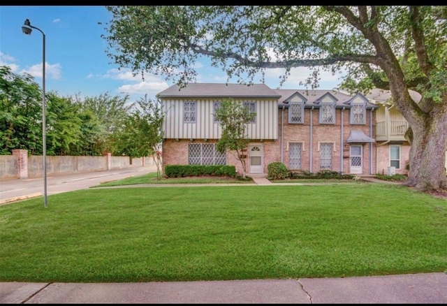 10254 Hammerly Boulevard - Photo 1