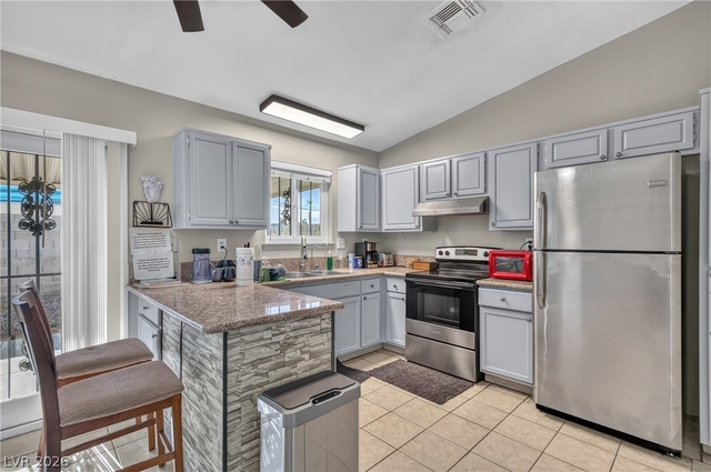 3730 Greenwood Dr. - Photo 1