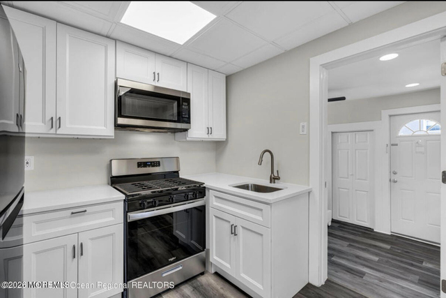 39 Sheridan Avenue - Photo 1