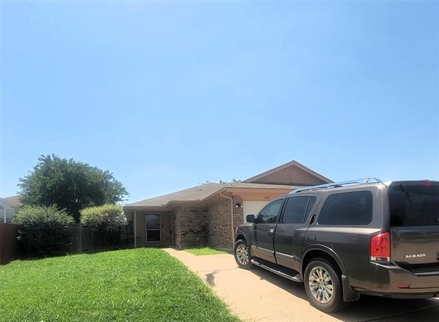 3411 Stonewall Lane - Photo 1