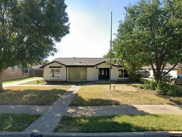 700 Burnwood Drive - Photo 1