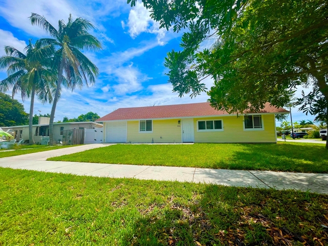 5216 Ne 20th Avenue - Photo 1