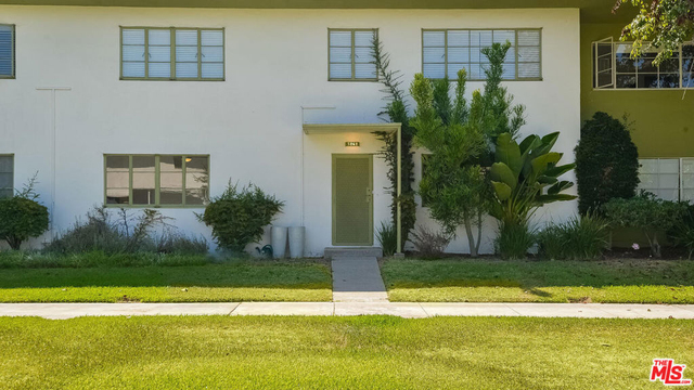 5262 Village Green - Photo 1