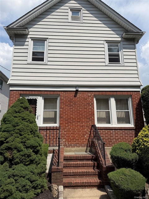 212 Orchard Street - Photo 1