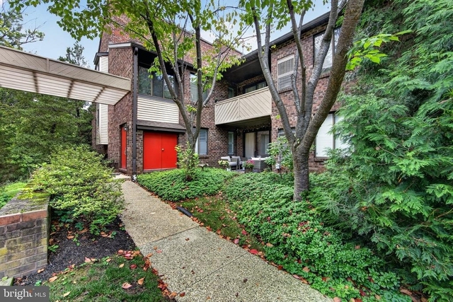 710 Mountainview Drive - Photo 1
