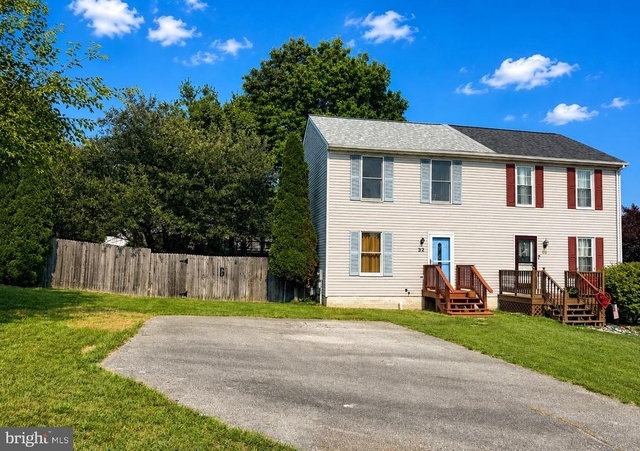 32 Provincial Parkway - Photo 1