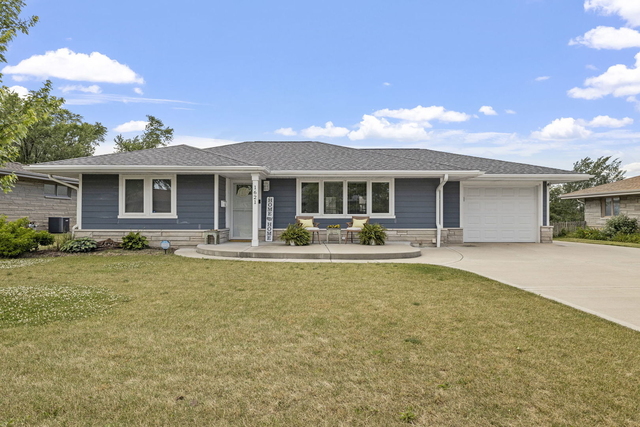 1621 Barthelone Street - Photo 1