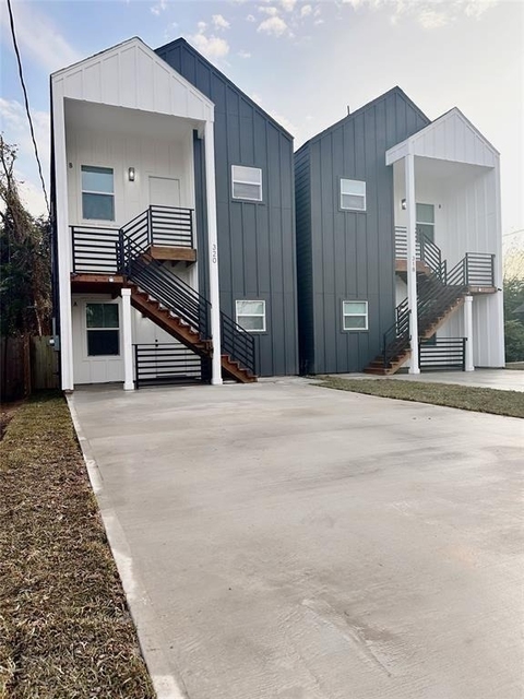 320 Tennessee Street - Photo 1