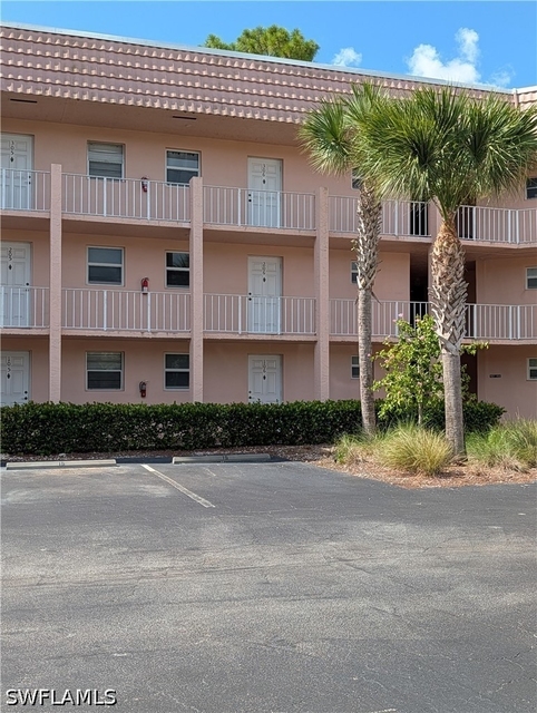 400 Forest Lakes Boulevard - Photo 1
