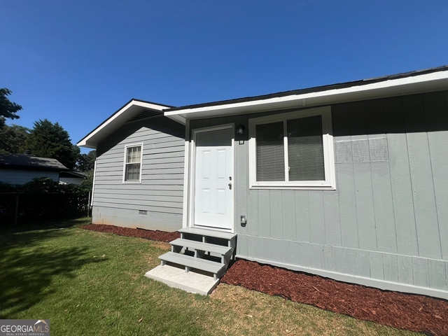 572 Lancelot Drive - Photo 1