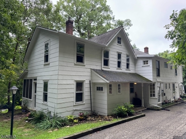 35 N Hillside Ave - Photo 1