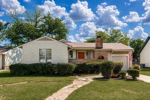 2140 Montalba Avenue - Photo 1